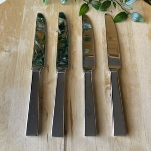 Lot 4 Fortessa SCALINI Table Knives Stainless Flatware Stamped Front Logo 8.25"